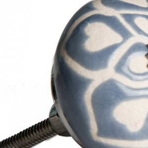 1.5" X 1.5" X 1.5" Hues Of White Navy And Silver  Knobs 8 Pack