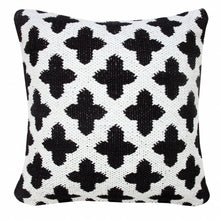 20" X 20" Green And White 100% Cotton Geometric Zippered Pillow