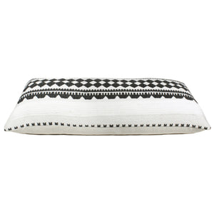 20" X 20" Black And White 100% Cotton Geometric Zippered Pillow