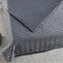 Blush Quilted PolYester Solid Color Weighted Twin Blanket